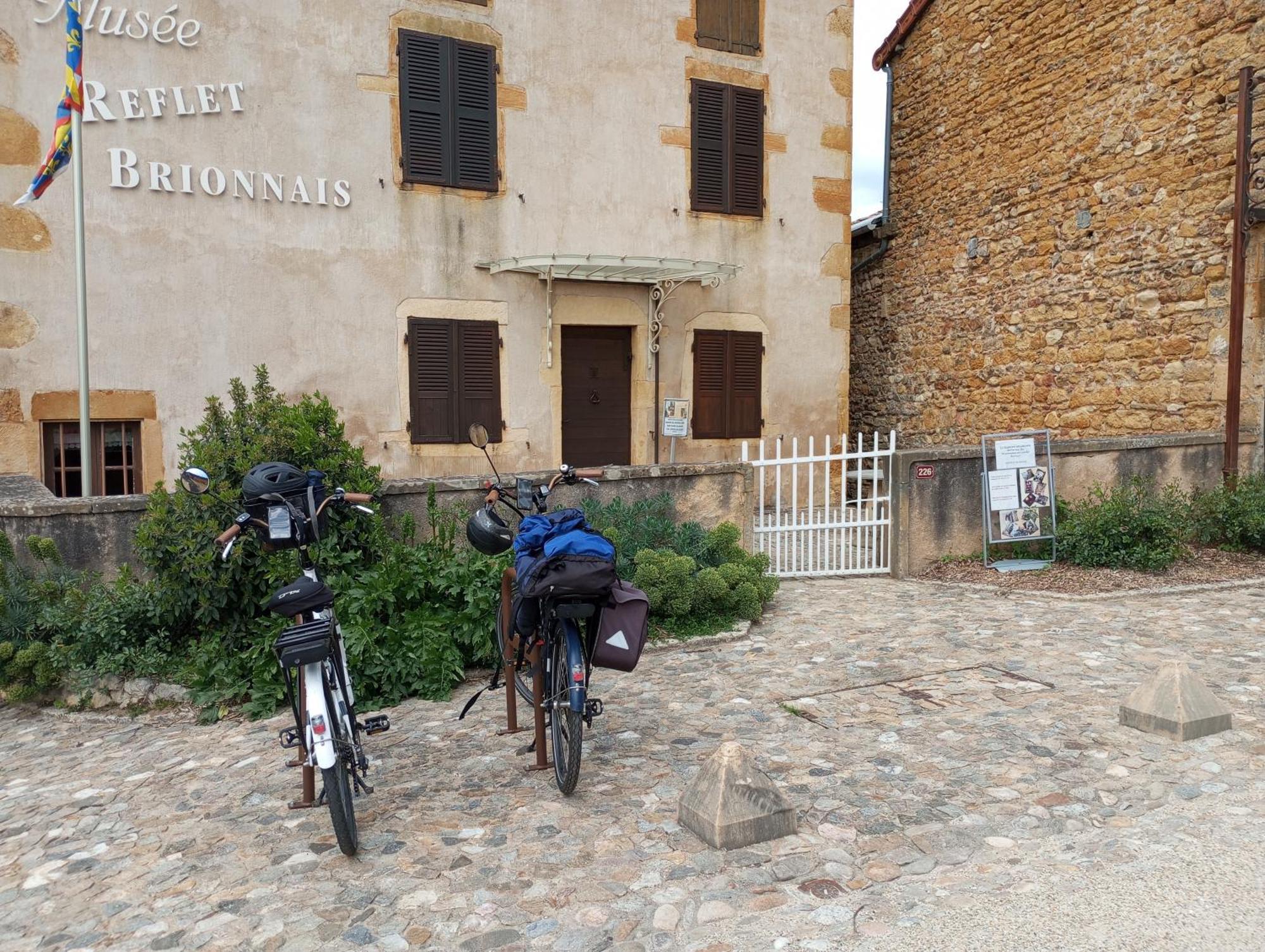 Gite De Belle Vue Semur-en-Brionnais Экстерьер фото